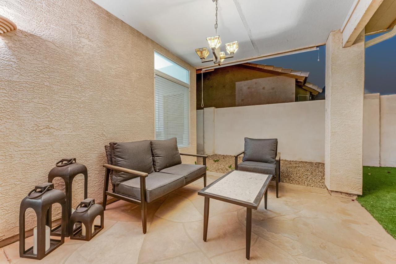 Pura Vida Villa Goodyear Luaran gambar